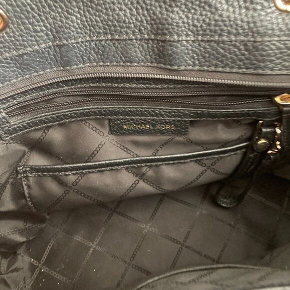 MICHAEL KORS Bedford Pocket Tote Bag - Picture 11 of 12